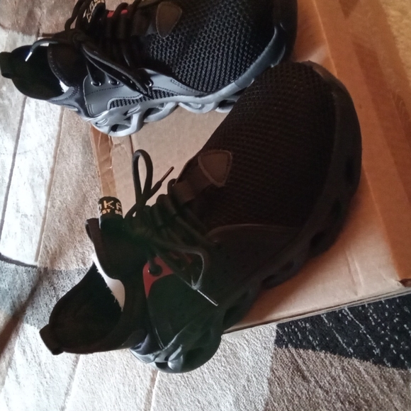 Nice real nice instructable sneakers/ boots - Picture 5 of 12